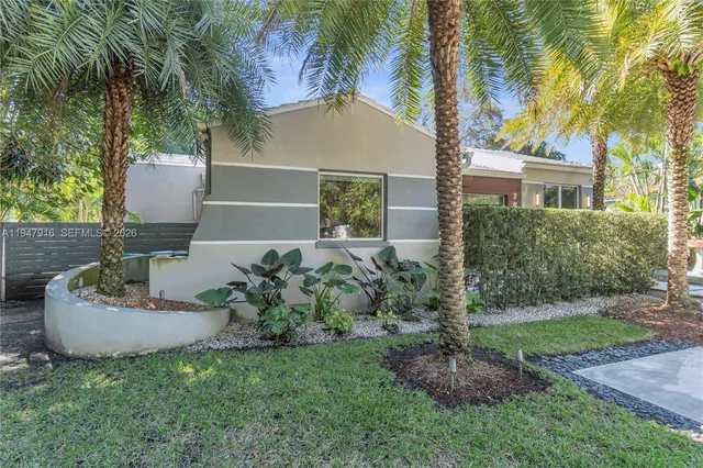 $2,200,000 | 760 Northeast 115th Street, Biscayne Park, FL 33161