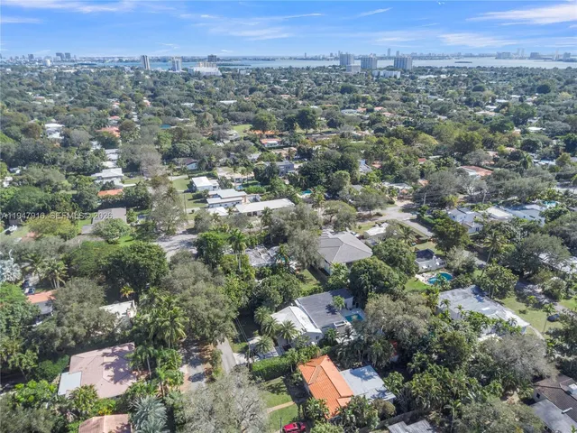 $2,200,000 | 760 Northeast 115th Street, Biscayne Park, FL 33161