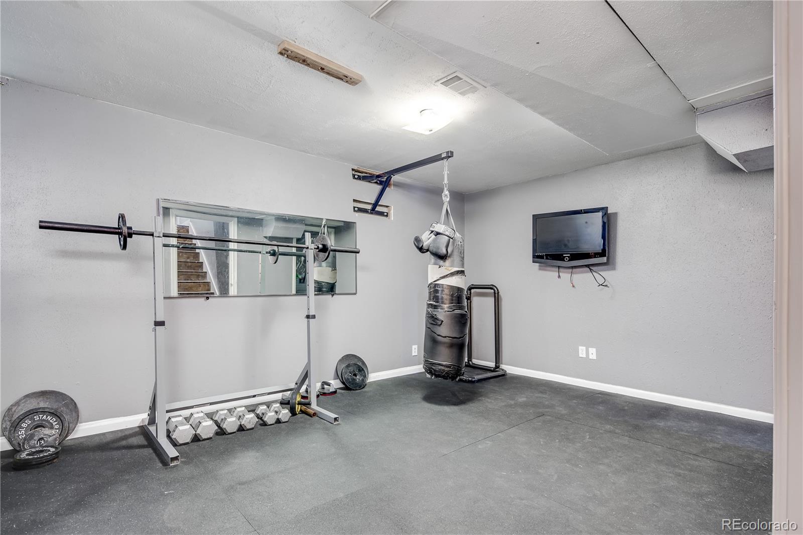 7240 Ruth Way Denver, CO 80221 - Photo 9 of 20 Gallery Image 9