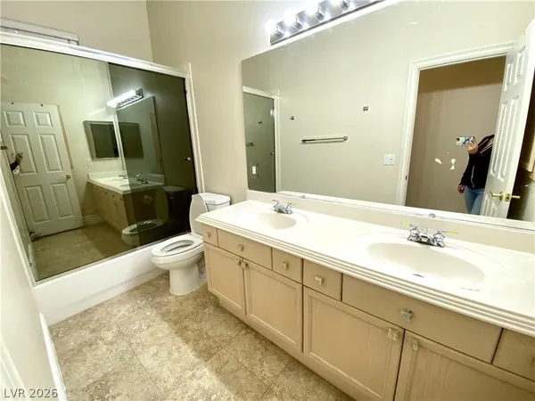 $2,650 | 40 Chateau Whistler Court, Las Vegas, NV 89148