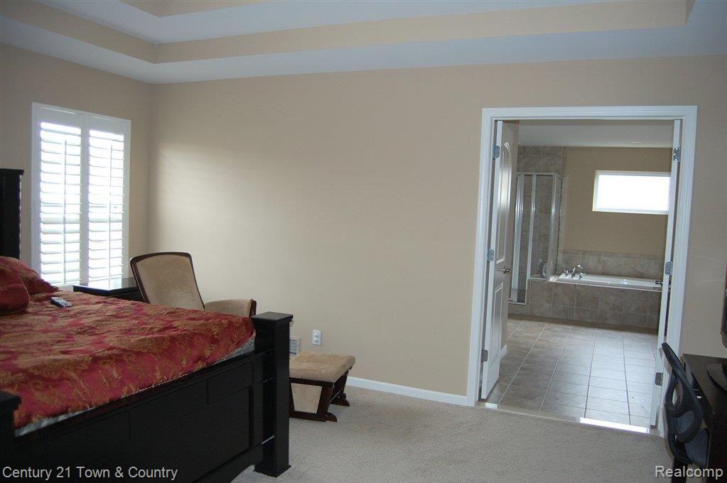3675 Connors Drive Rochester, MI 48307 - Photo 12 of 25 Master Bedroom 2