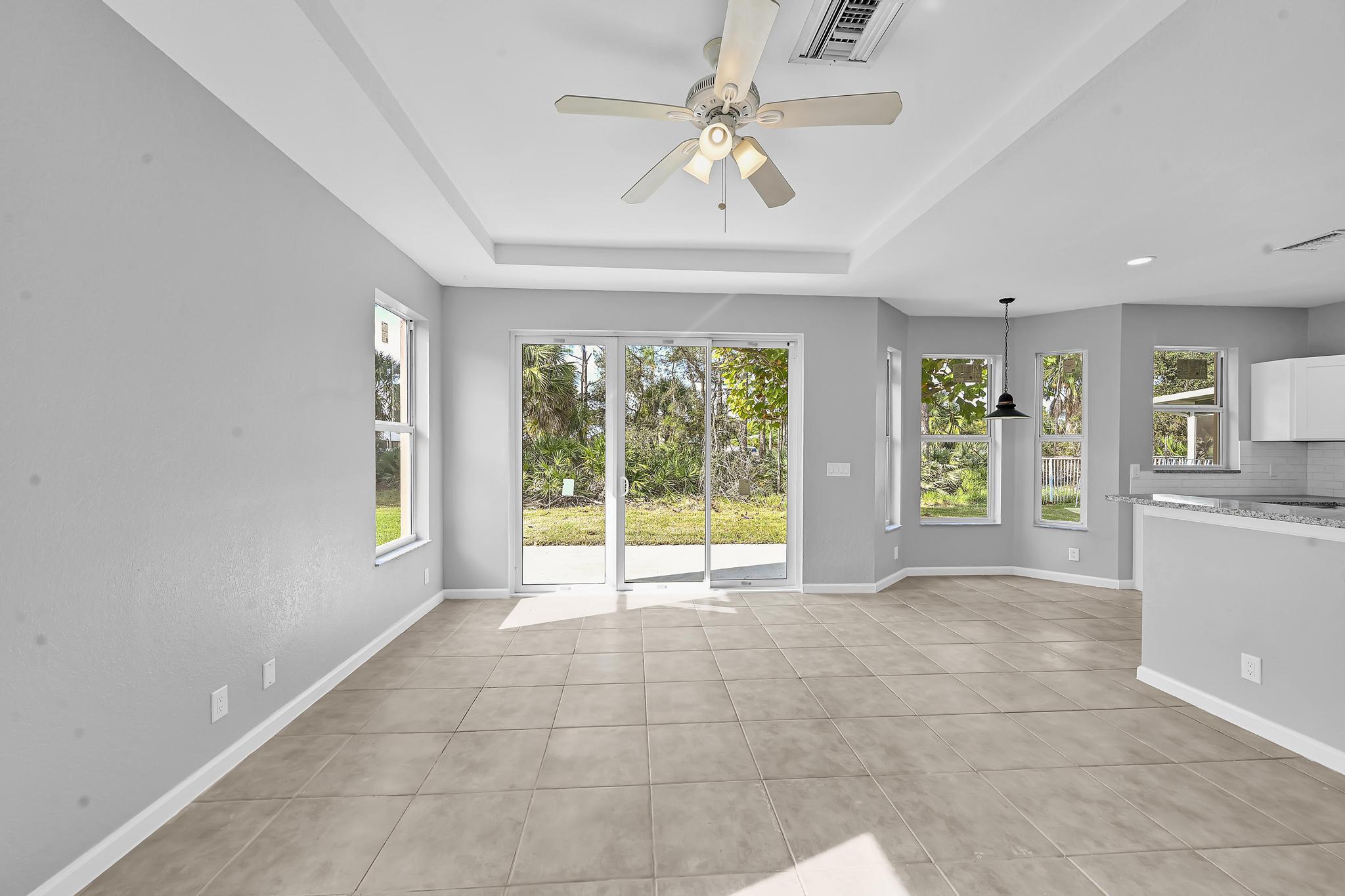 5557 Spanish River Road Fort Pierce, FL 34951 - Photo 15 of 28 Z63_0307