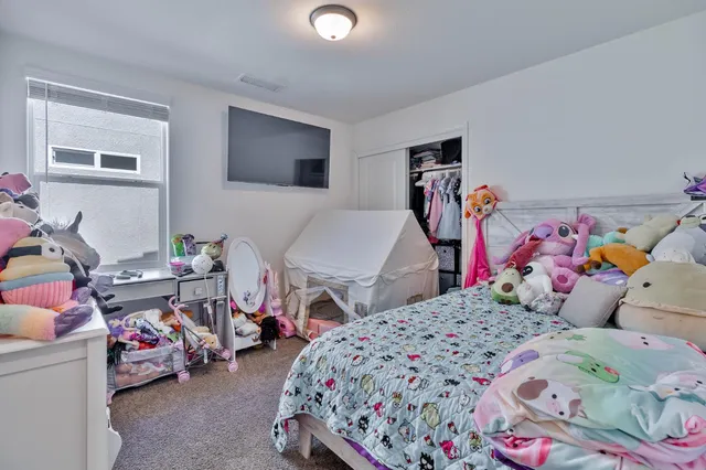 $410,000 | 915 Winchell Way West, Madera, CA 93636