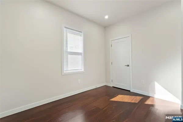 $2,900 | 824 George Street, Unit 2, Plainfield, NJ 07062