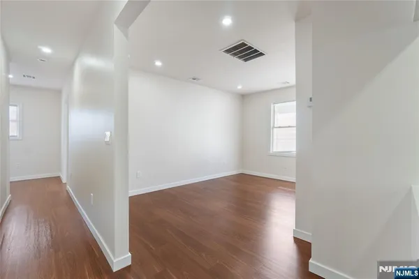 $2,900 | 824 George Street, Unit 2, Plainfield, NJ 07062
