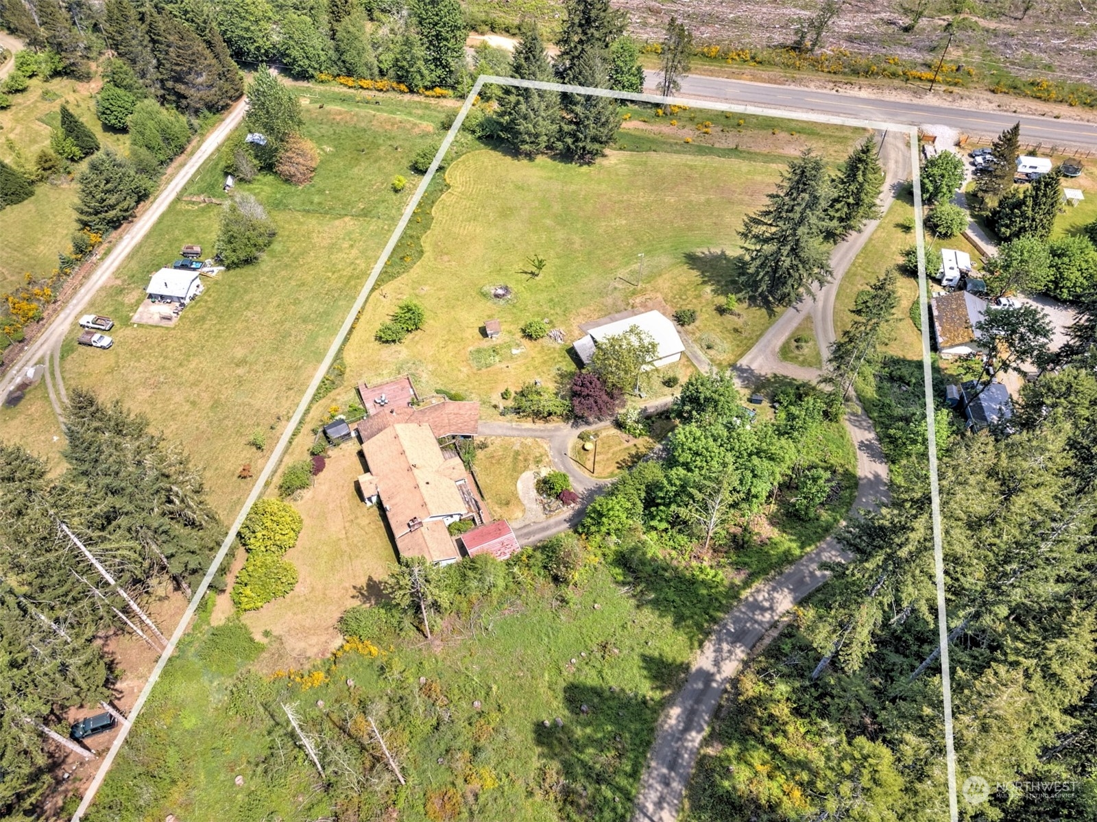 301 East Capital Prairie Road Shelton, WA 98584 - Photo 5 of 27 Gallery Image 5