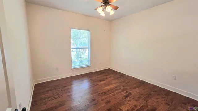 $2,500 | 822 Woodcliff Drive, Baton Rouge, LA 70815