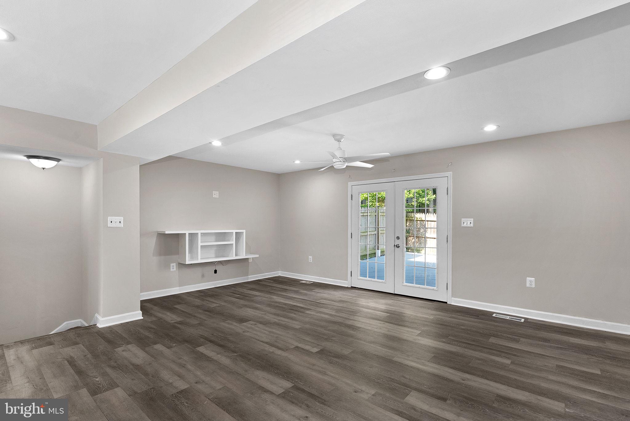 6612 Burlington Place Springfield, VA 22152 - Photo 7 of 54