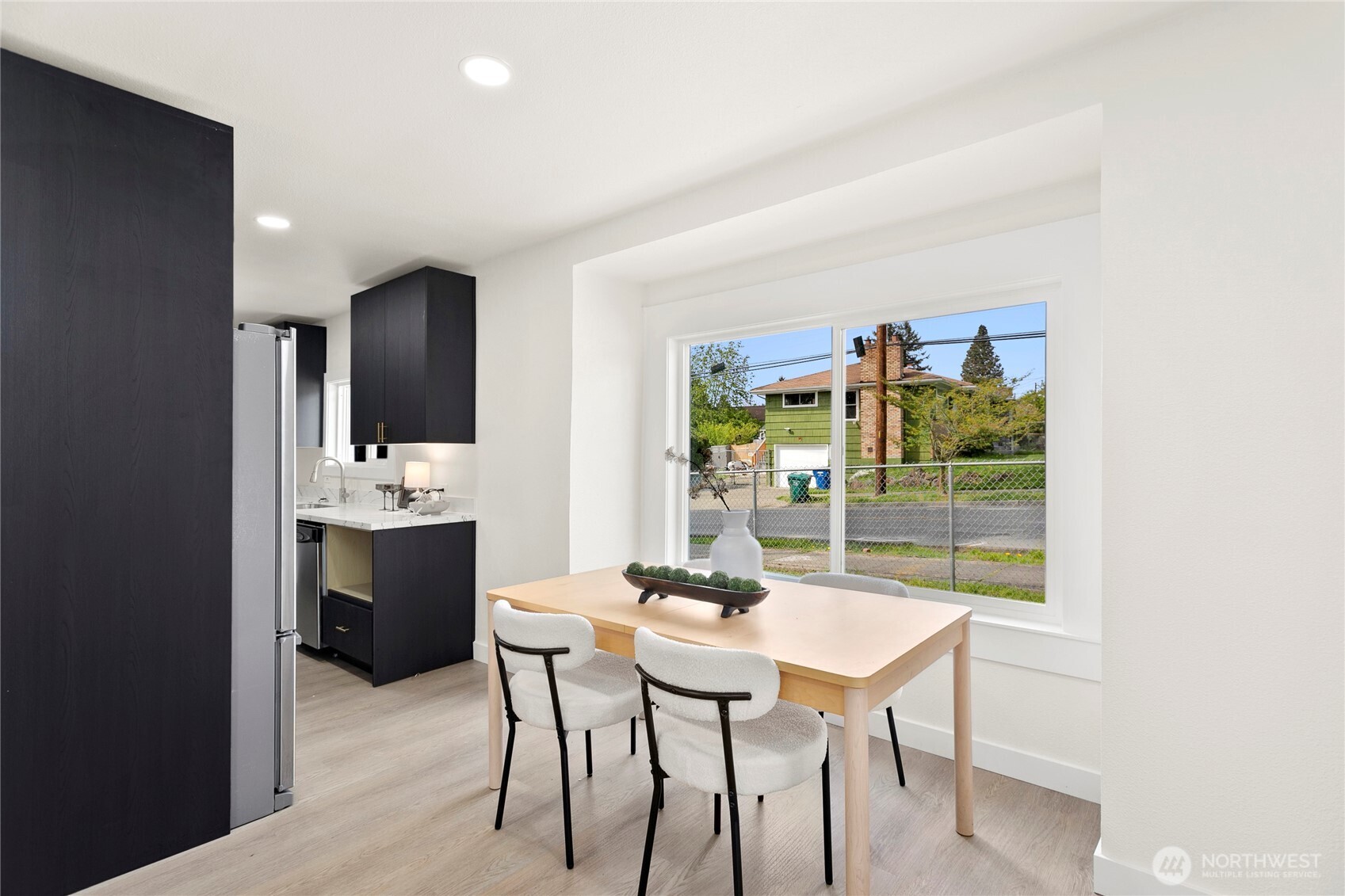 8603 Renton Avenue South Seattle, WA 98118 - Photo 5 of 27 Gallery Image 5