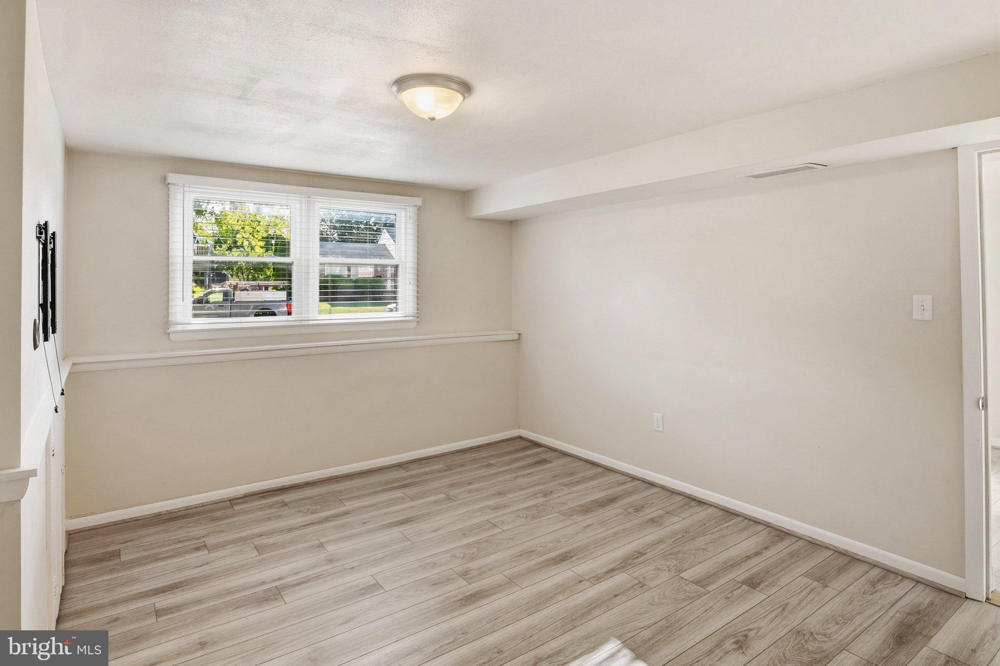 312 Orley Road Catonsville, MD 21228 - Photo 22 of 36 Family Room (alt view)