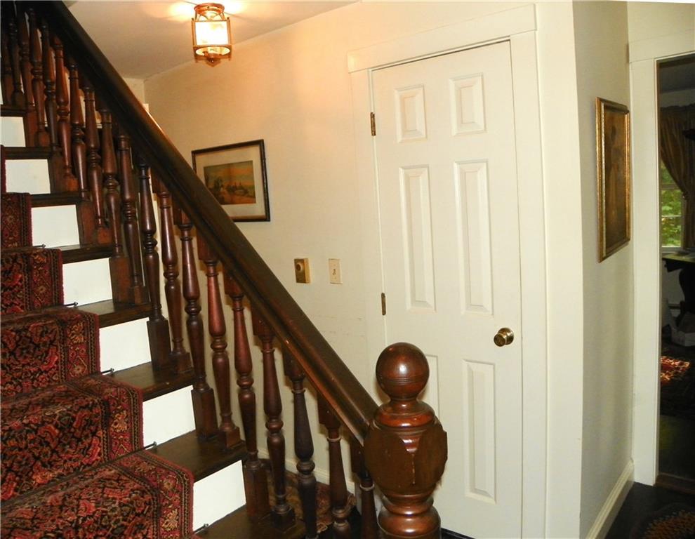 1 Wakefield Pasture Road Kennebunkport, ME 04046 - Photo 13 of 35 There is also a coat closet in the...