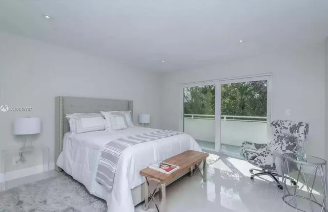 $2,500 | 3212 Northeast 12th Street, Unit 302, Pompano Beach, FL 33062