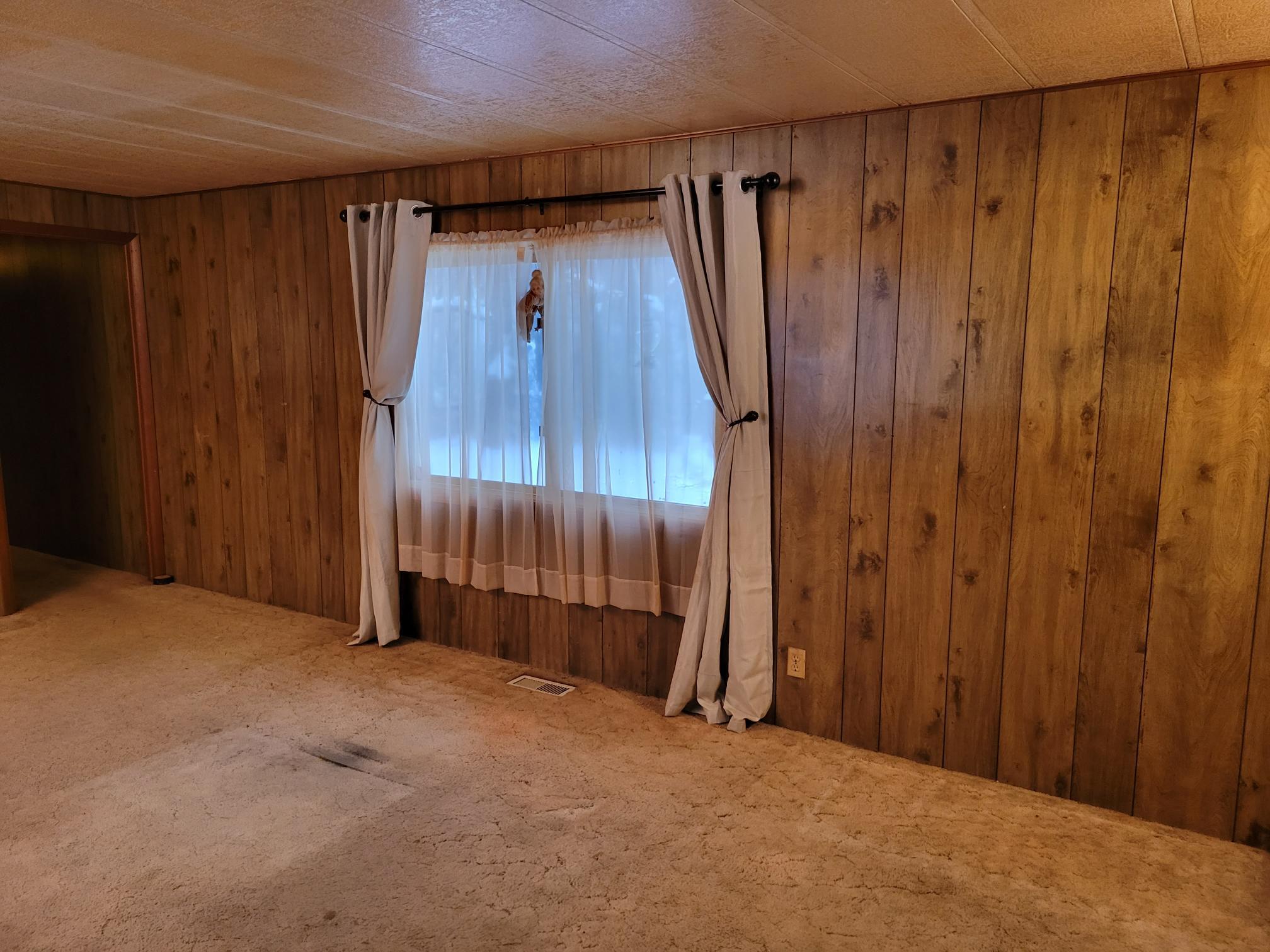 4387 South Youngman Road Greenville, MI 48838 - Photo 8 of 32 20240111_163923