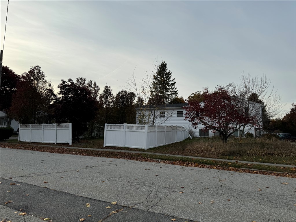 81 Eagle Road Cranston, RI 02920 - Photo 25 of 29