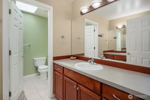 $974,000 | 13915 Southeast 238th Place, Kent, WA 98042