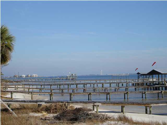 8944 Windgate Circle Navarre, FL 32566 - Photo 4 of 6