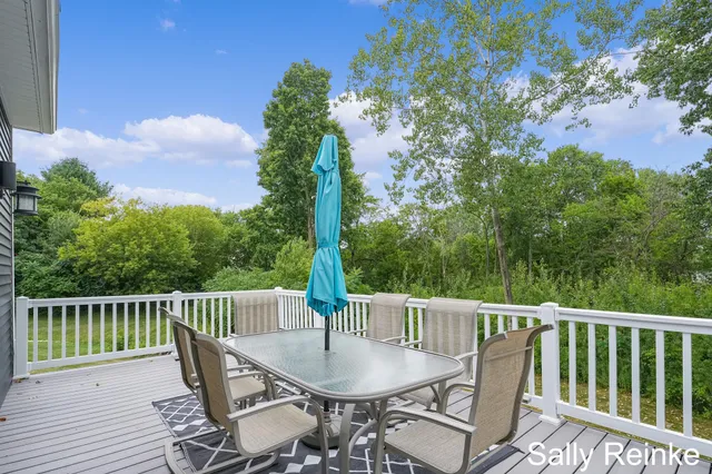 $850,000 | 303 Broman Street Northeast, Sparta, MI 49345