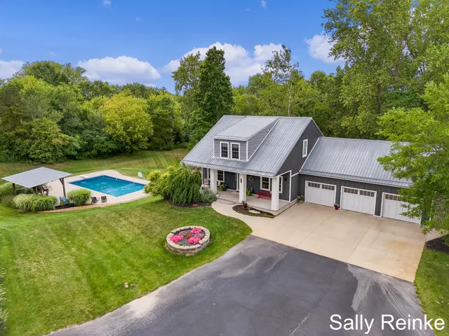 $850,000 | 303 Broman Street Northeast, Sparta, MI 49345