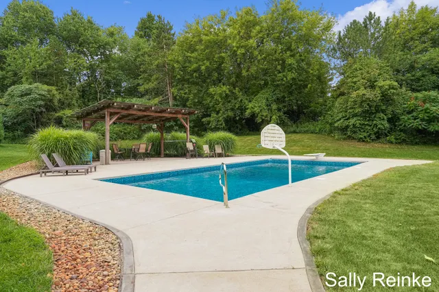 $850,000 | 303 Broman Street Northeast, Sparta, MI 49345