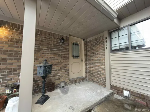 $1,500 | 8517 Pepper Ridge Drive, Grand Blanc, MI 48439