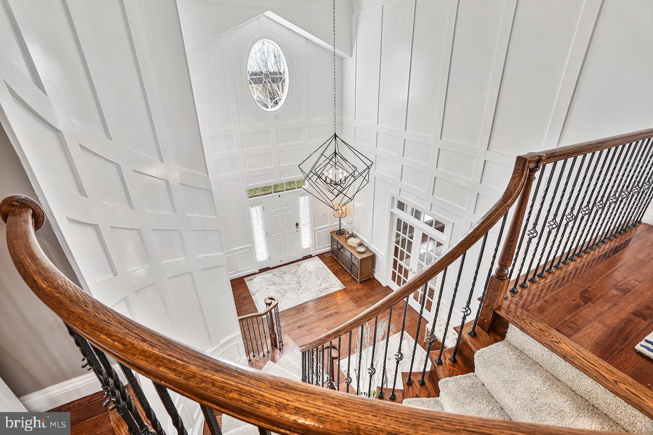 40724 Chevington Lane Leesburg, VA 20175 - Photo 11 of 52 Foyer