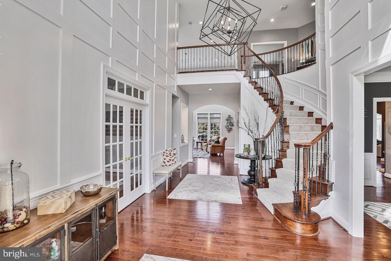 40724 Chevington Lane Leesburg, VA 20175 - Photo 12 of 52 Foyer