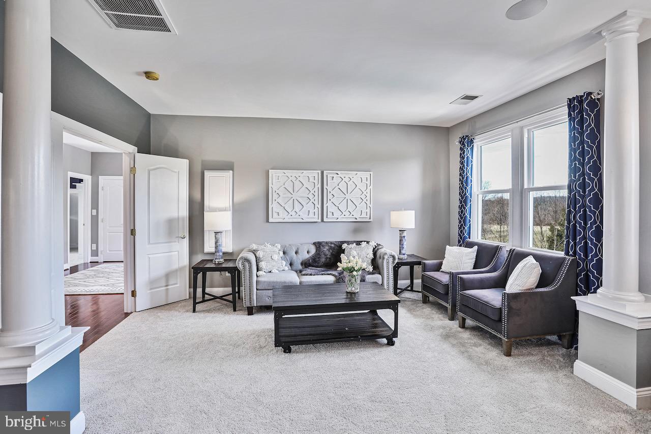 40724 Chevington Lane Leesburg, VA 20175 - Photo 18 of 52 Primary Bedroom