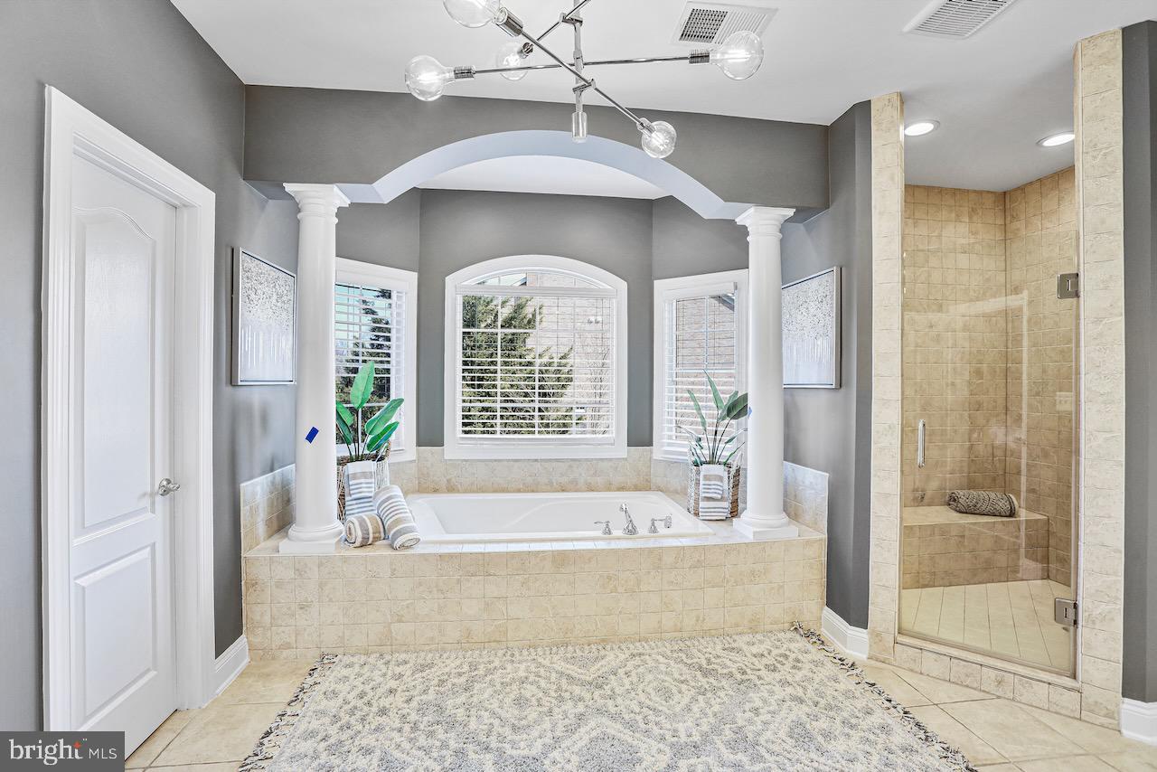 40724 Chevington Lane Leesburg, VA 20175 - Photo 21 of 52 Primary Bathroom