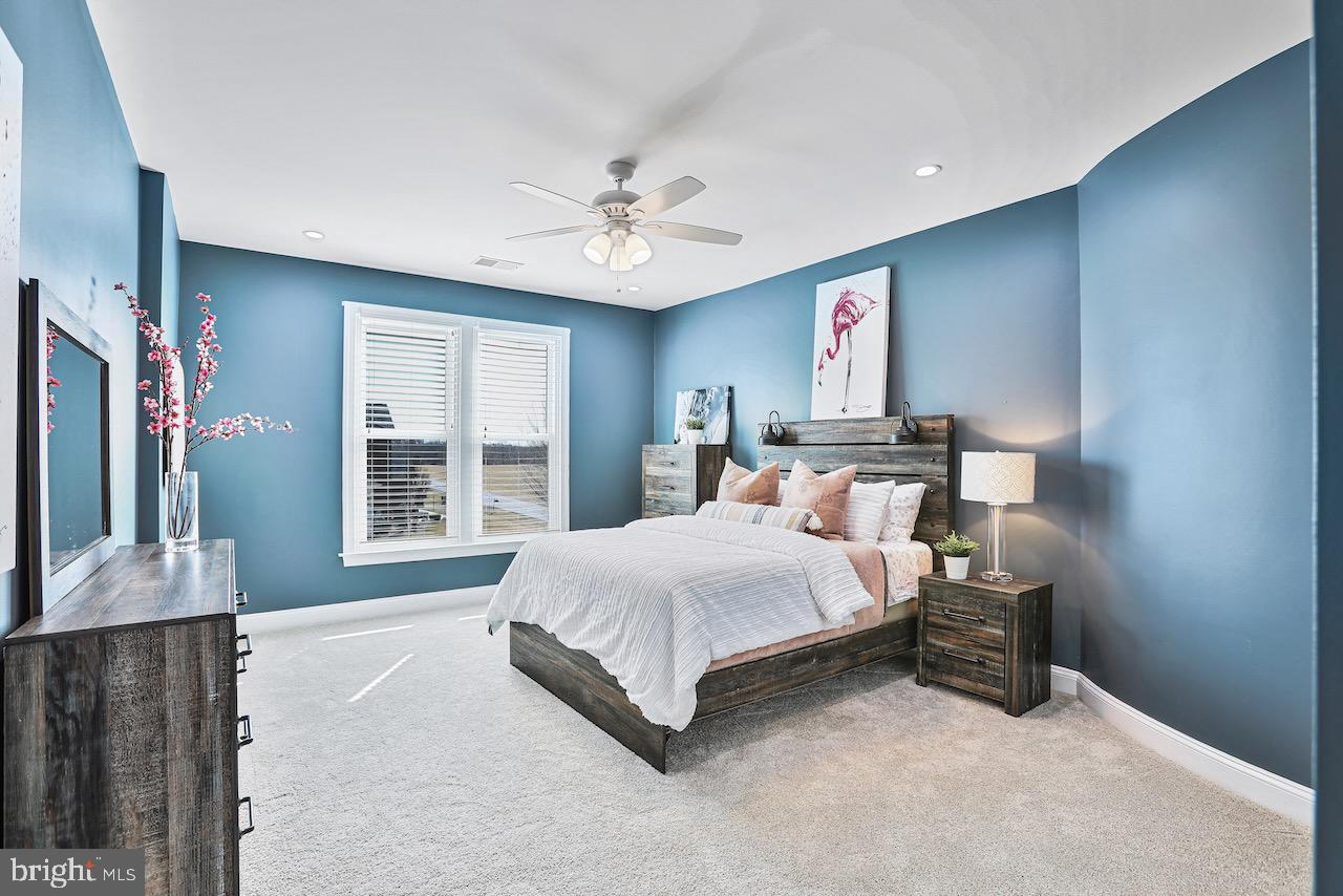 40724 Chevington Lane Leesburg, VA 20175 - Photo 28 of 52 Bedroom 3