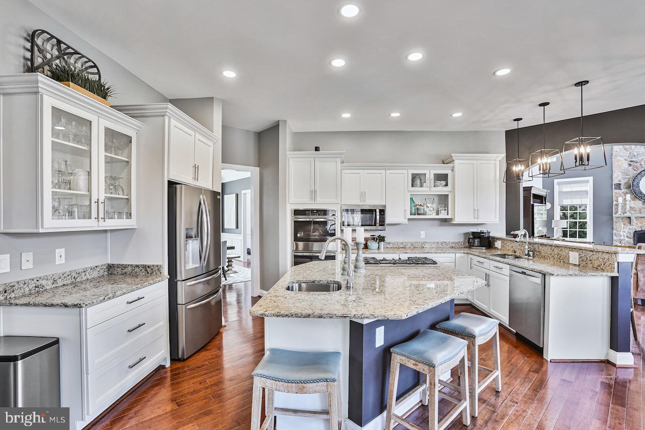 40724 Chevington Lane Leesburg, VA 20175 - Photo 4 of 52 Kitchen