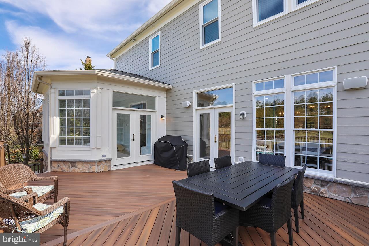 40724 Chevington Lane Leesburg, VA 20175 - Photo 44 of 52 Deck