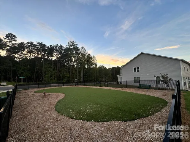 $2,200 | 4182 Steel Way, Sherrills Ford, NC 28673