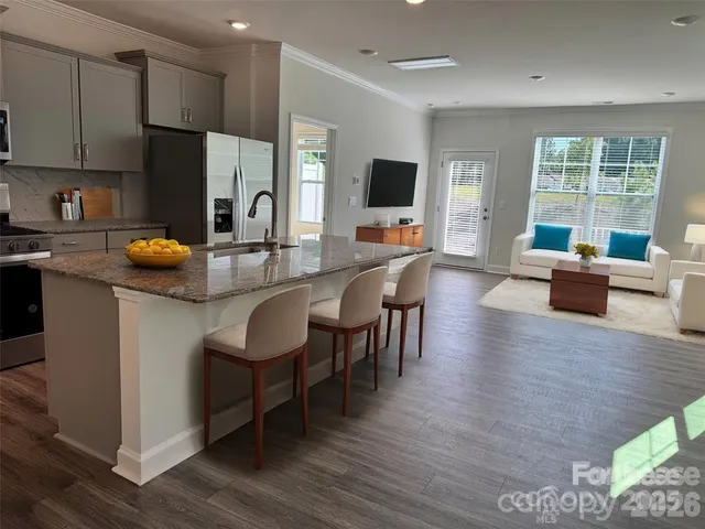 $2,200 | 4182 Steel Way, Sherrills Ford, NC 28673