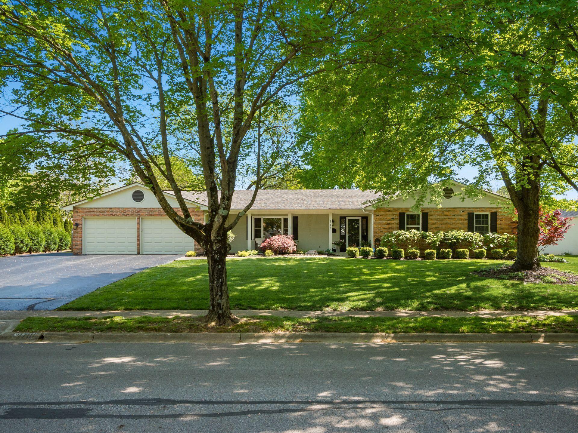 2711 Folkstone Road Columbus, OH 43220 - Photo 5 of 62 005_11bb_N 2711 Folkstone 109