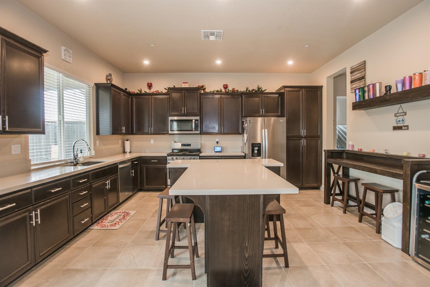 1082 Marichal Way Galt, CA 95632 - Photo 14 of 45