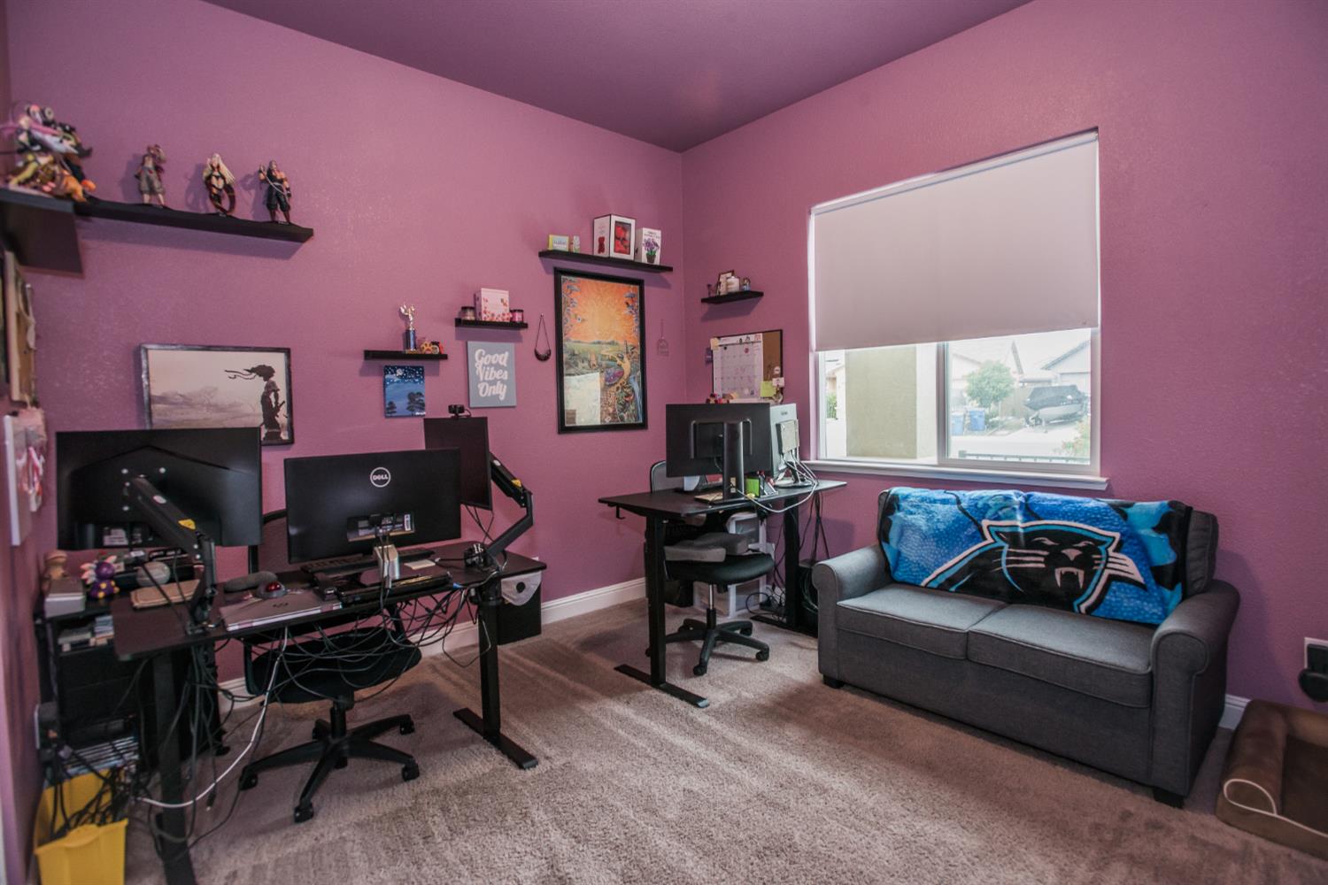 1082 Marichal Way Galt, CA 95632 - Photo 35 of 45 a living room with furniture and a window