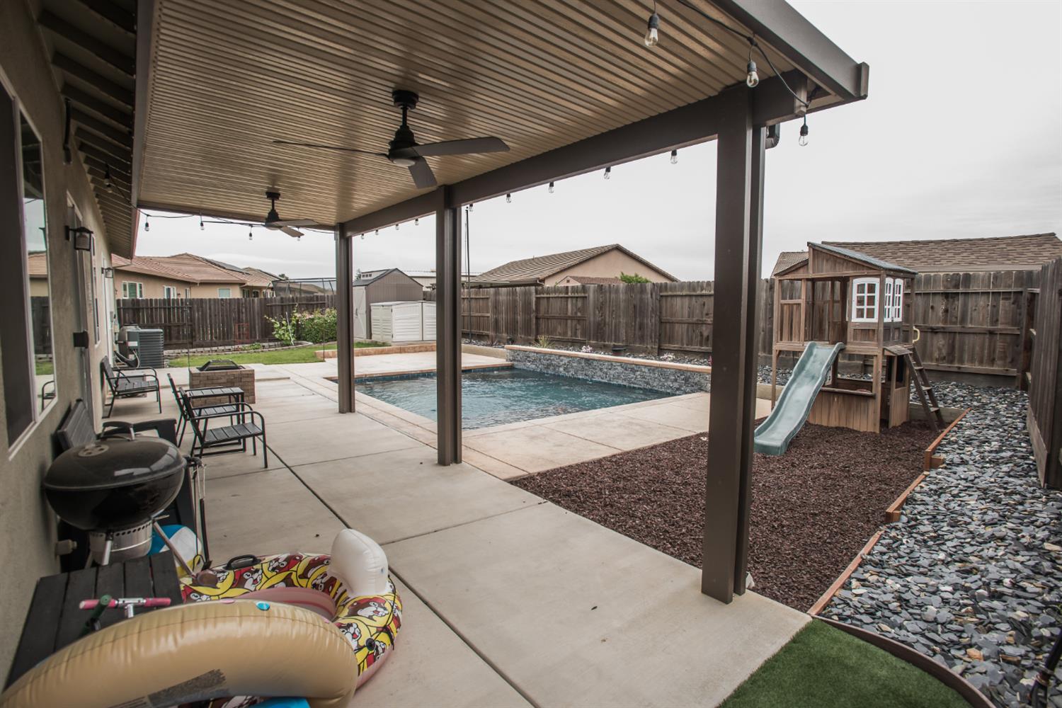 1082 Marichal Way Galt, CA 95632 - Photo 37 of 45 a view of a patio