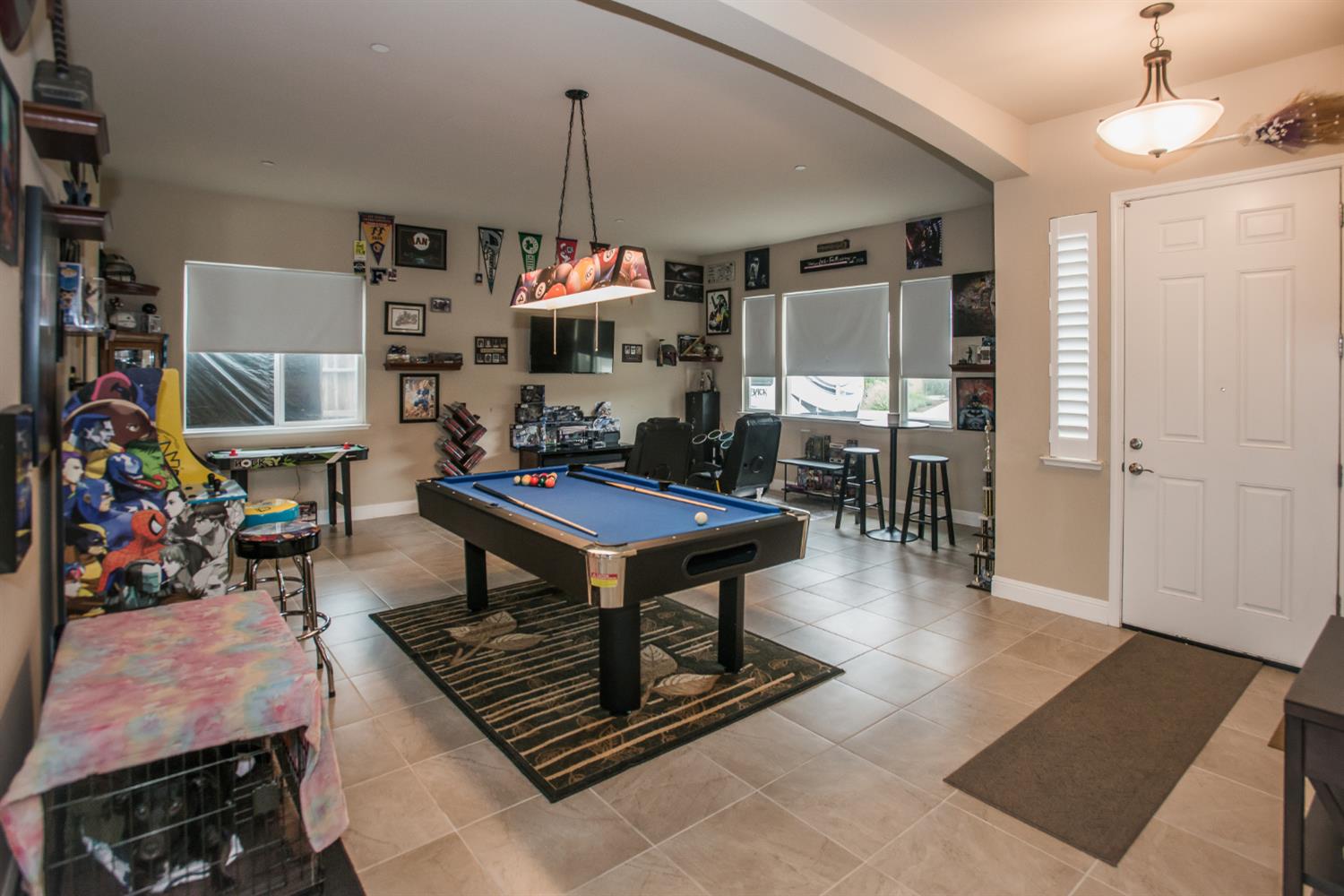1082 Marichal Way Galt, CA 95632 - Photo 6 of 45 a living room with furniture a table and a window