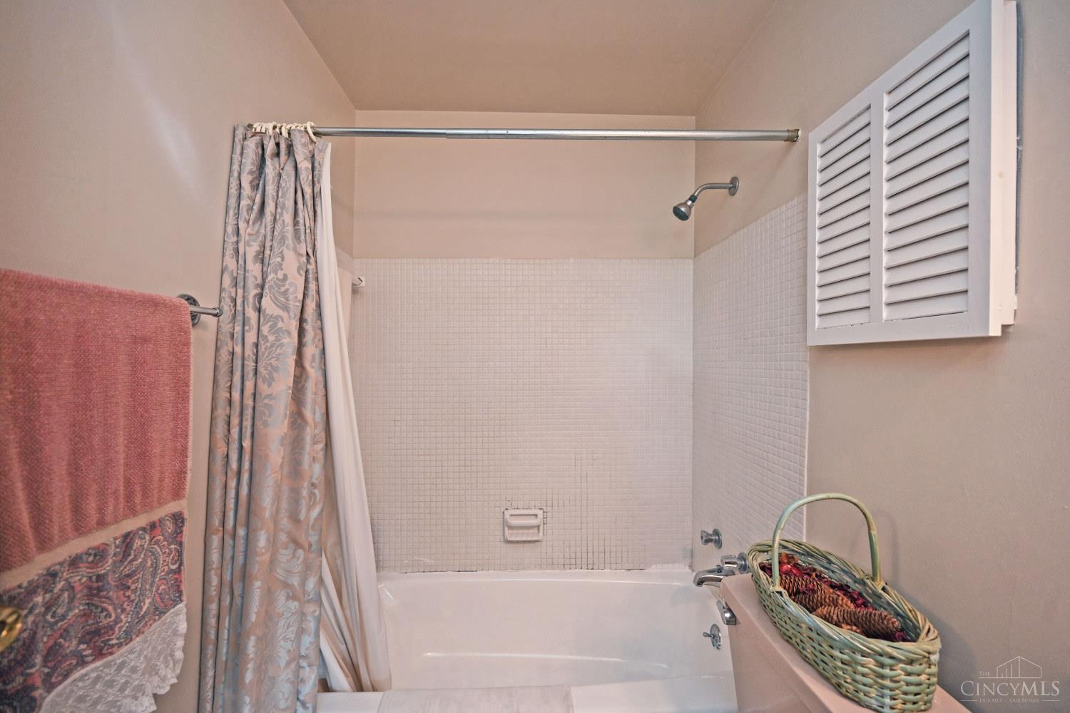 1815 William Howard Taft Road, Unit 607 Cincinnati, OH 45206 - Photo 19 of 31
