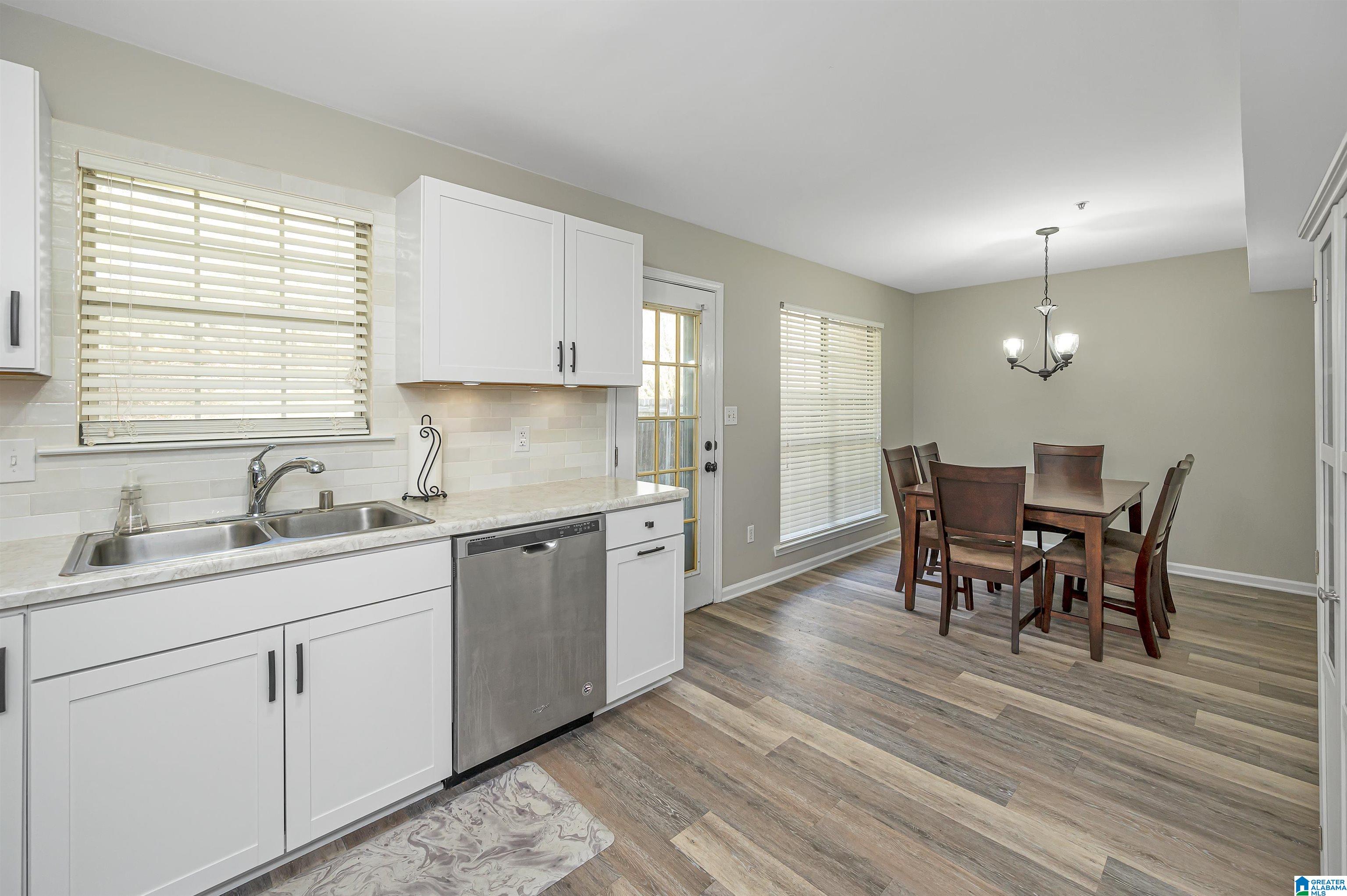217 Willow Point Circle Alabaster, AL 35007 - Photo 11 of 33