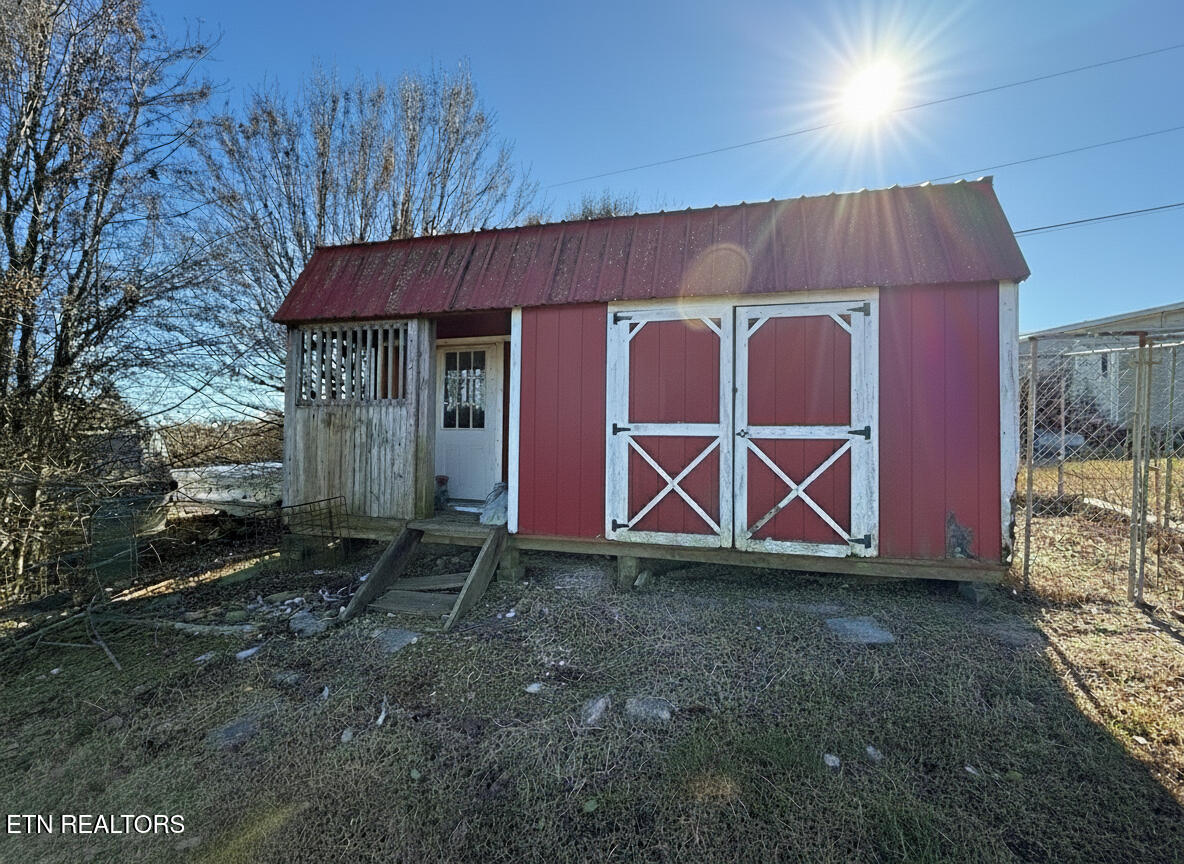 2580 Reed Springs Road Sweetwater, TN 37874 - Photo 18 of 20 Shed for extra storage
