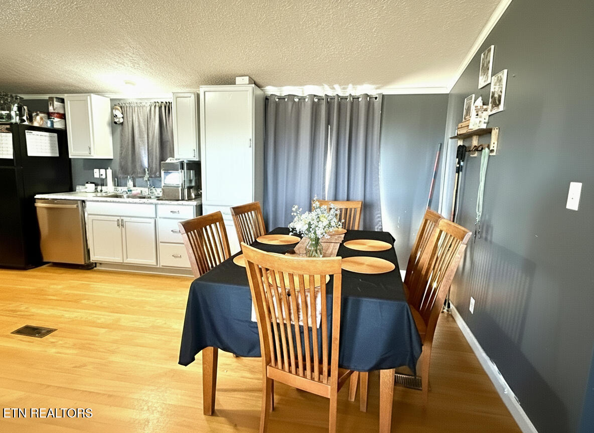 2580 Reed Springs Road Sweetwater, TN 37874 - Photo 9 of 20 dining room