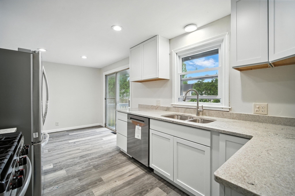 32 Pine Hill Road Springfield, MA 01118 - Photo 11 of 33 Gallery Image 11