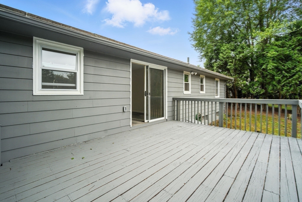 32 Pine Hill Road Springfield, MA 01118 - Photo 29 of 33 Gallery Image 29