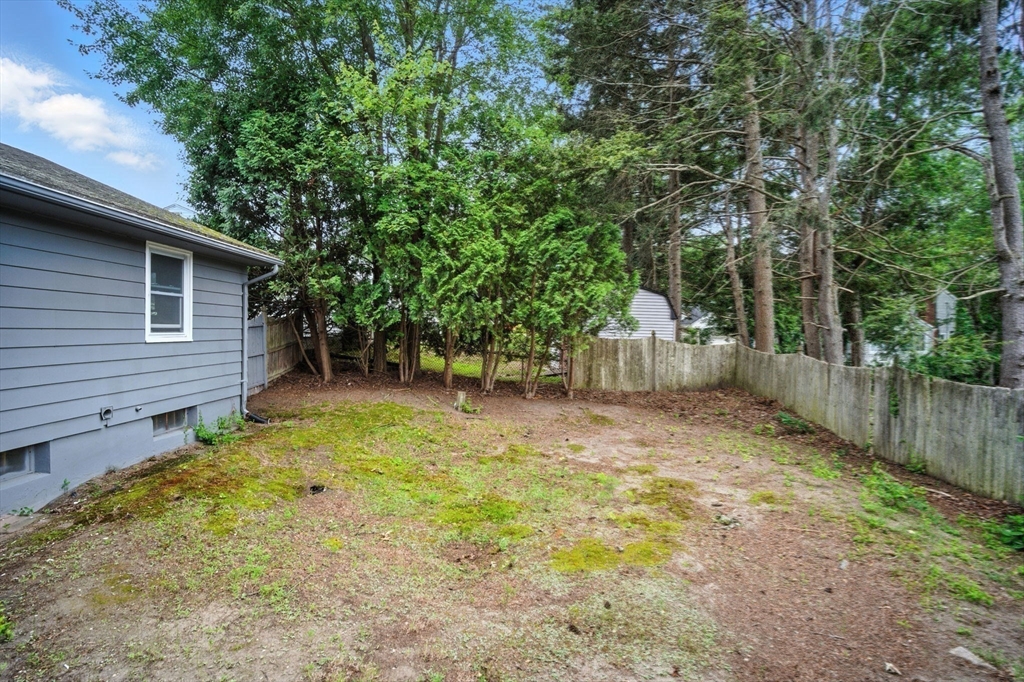 32 Pine Hill Road Springfield, MA 01118 - Photo 33 of 33 Gallery Image 33