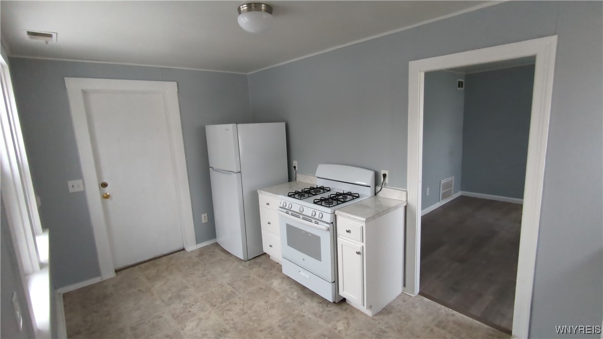 1927 Center Road West Seneca, NY 14224 - Photo 2 of 8