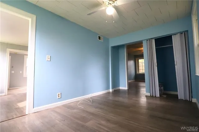 $1,400 | 1927 Center Road, West Seneca, NY 14224