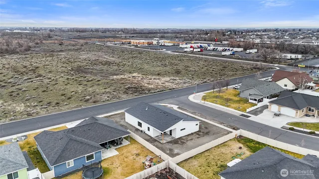 $639,000 | 501 Sand Dune Road, Moses Lake, WA 98837