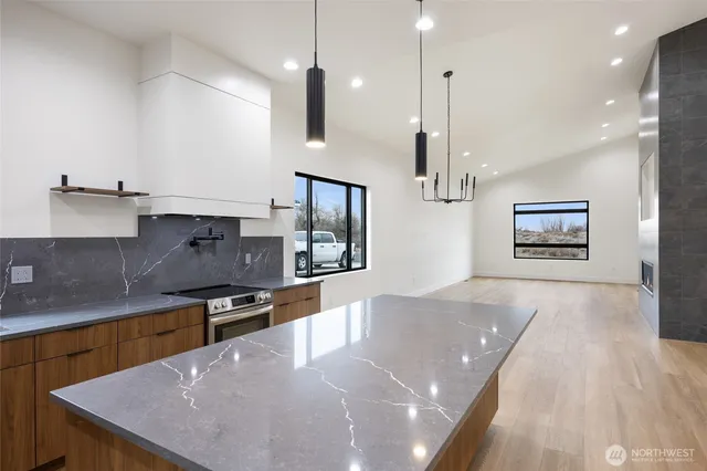 $639,000 | 501 Sand Dune Road, Moses Lake, WA 98837