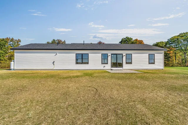 $478,000 | 591 North Road, Leeds, ME 04263